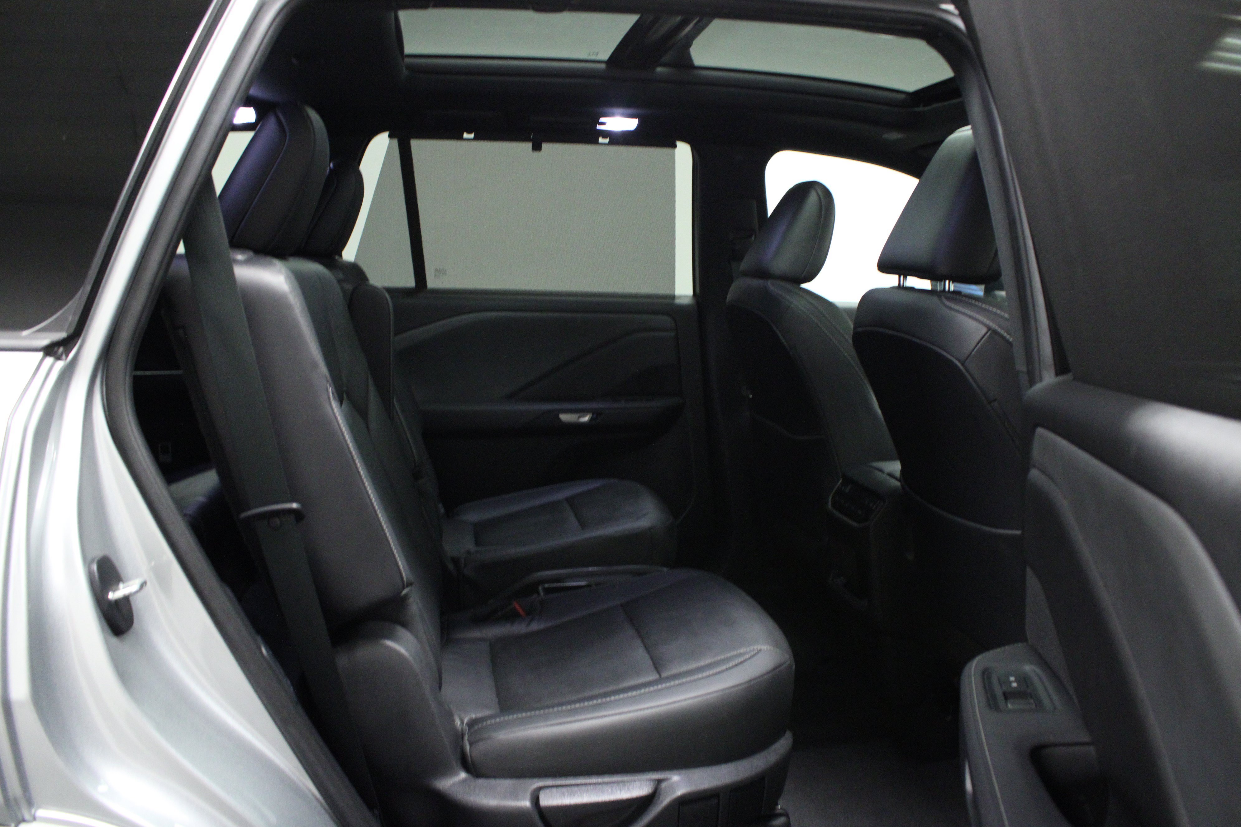 Used 2024 Lexus TX 350 AWD w/ Captains Chair Package image 16