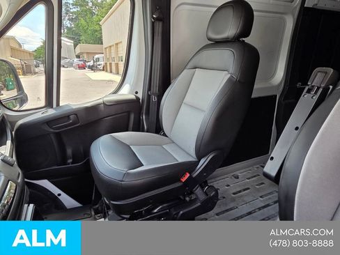 Used 2023 RAM ProMaster 2500 FWD image 7