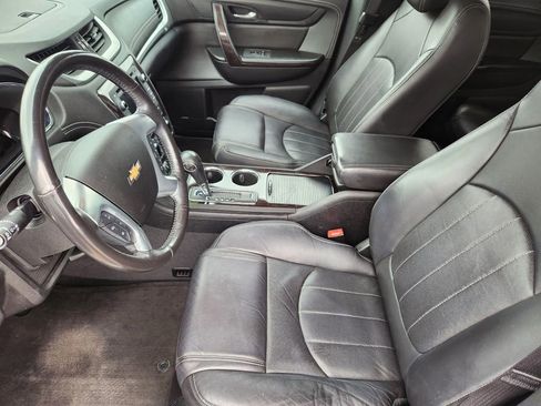 Used 2017 Chevrolet Traverse Premier AWD/4WD image 5