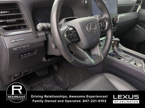 Used 2024 Lexus GX 550 AWD/4WD image 13