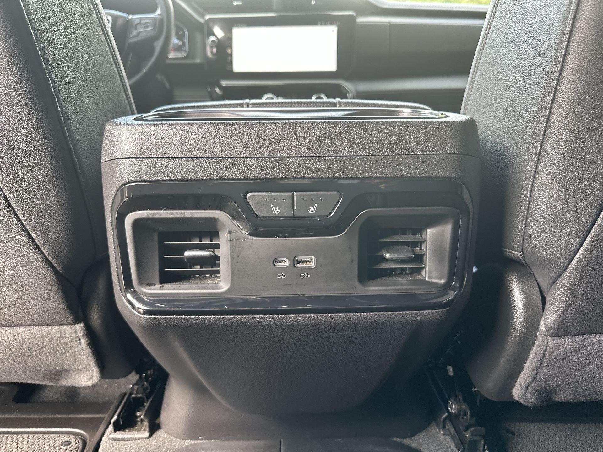 Used 2024 GMC Sierra 1500 AT4 w/ Technology Package AWD/4WD image 21