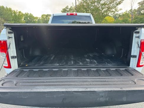 Used 2022 RAM 2500 Tradesman w/ Chrome Appearance Group AWD/4WD image 20