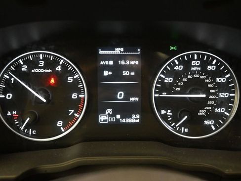 Certified 2025 Subaru Forester Premium AWD/4WD image 27