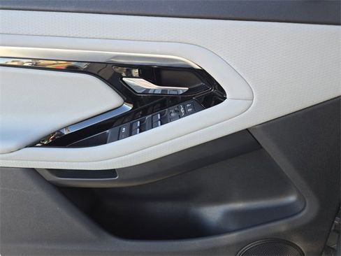 Used 2023 Land Rover Range Rover Evoque S image 20