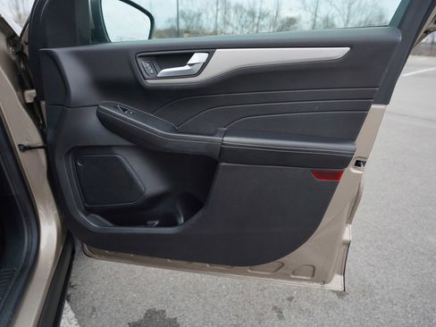 Used 2021 Ford Escape SEL FWD image 17