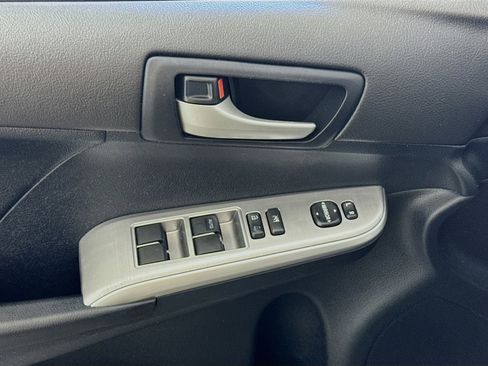 Used 2012 Toyota Camry SE w/ Convenience Pkg FWD image 17