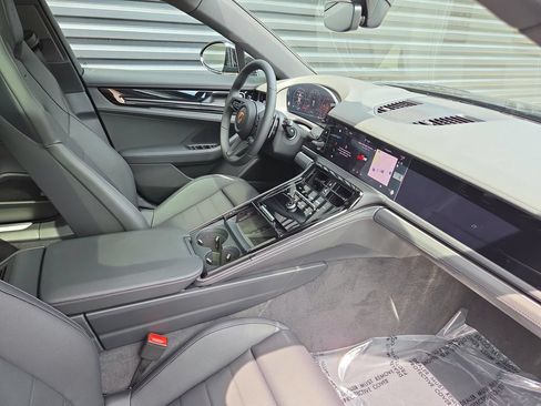New 2026 Porsche Panamera 4 AWD/4WD image 18