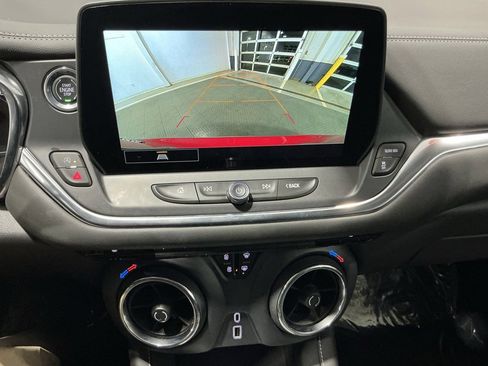 Used 2024 Chevrolet Blazer LT image 4