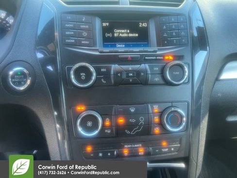 Used 2018 Ford Explorer XLT image 14