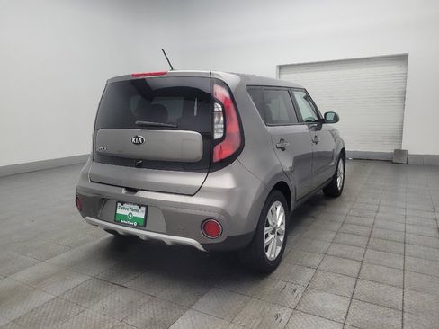 Used 2018 Kia Soul + FWD image 9