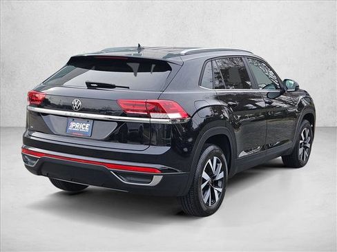 Used 2022 Volkswagen Atlas Cross Sport SE image 5