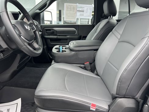 Used 2025 RAM 2500 Tradesman image 15