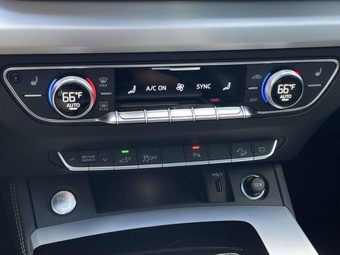 Certified 2024 Audi Q5 e Premium Plus w/ Premium Plus Package AWD/4WD image 29