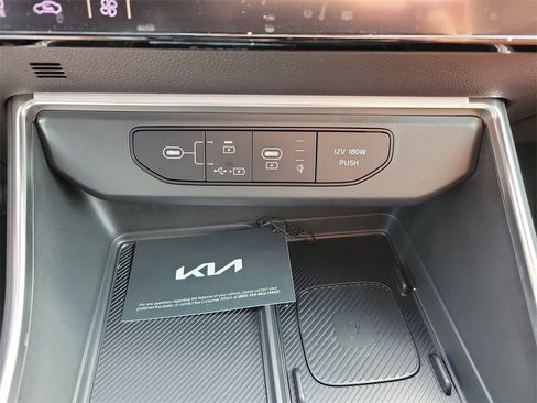 New 2026 Kia Carnival EX image 35