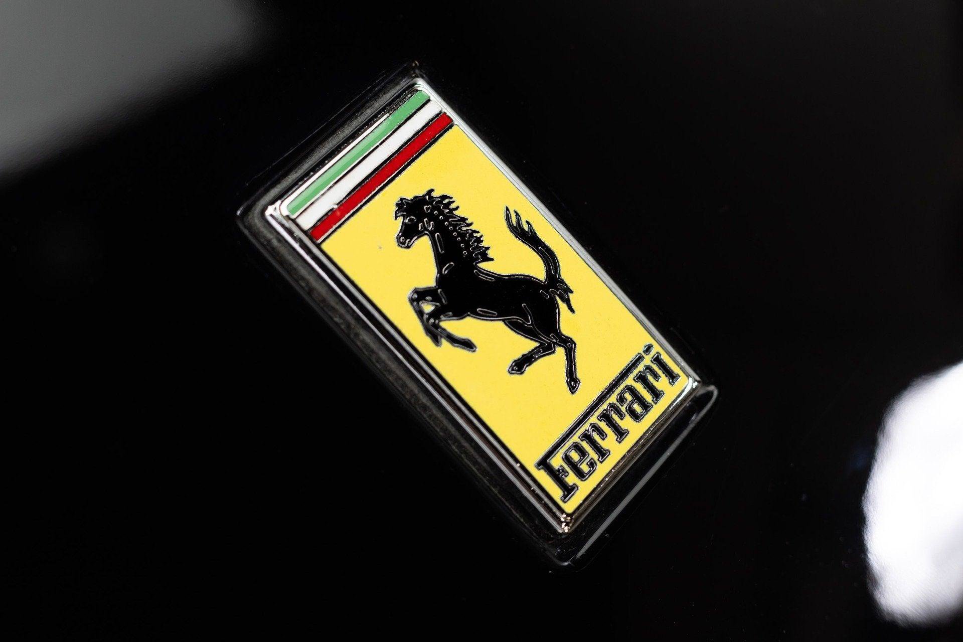 Used 2010 Ferrari California RWD image 22