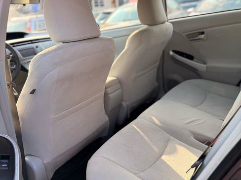 Used 2014 Toyota Prius Two image 10