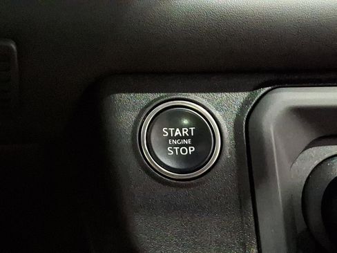 Certified 2023 Land Rover Defender 110 V8 image 24