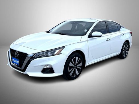 Used 2020 Nissan Altima 2.5 SL image 1