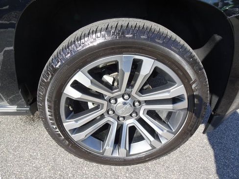 Used 2019 GMC Yukon Denali w/ Denali Ultimate Package image 39