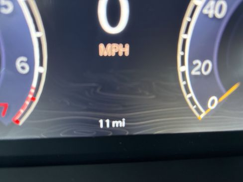 New 2025 Jeep Grand Cherokee Limited w/ Trailer Tow Package image 21