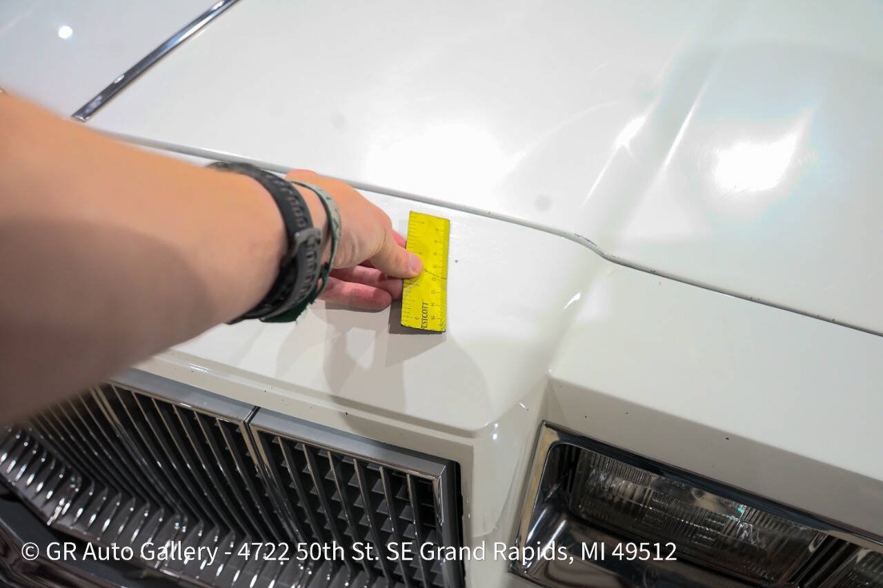 Used 1988 Buick Le Sabre Estate RWD image 31