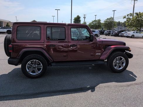 Used 2021 Jeep Wrangler Unlimited Sahara AWD/4WD image 6