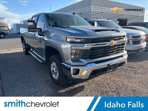 Used 2025 Chevrolet Silverado 2500 LT w/ Safety Package AWD/4WD image 1