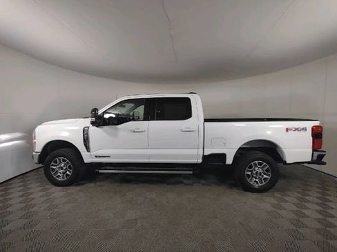 Used 2025 Ford F250 Lariat w/ FX4 Off-Road Package AWD/4WD image 6