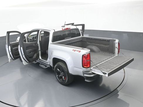 Used 2018 Chevrolet Colorado LT w/ Redline Special Edition AWD/4WD image 67