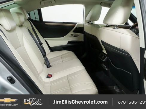 Used 2025 Lexus ES 350 Ultra Luxury w/ Accessory Package (Z2) FWD image 23