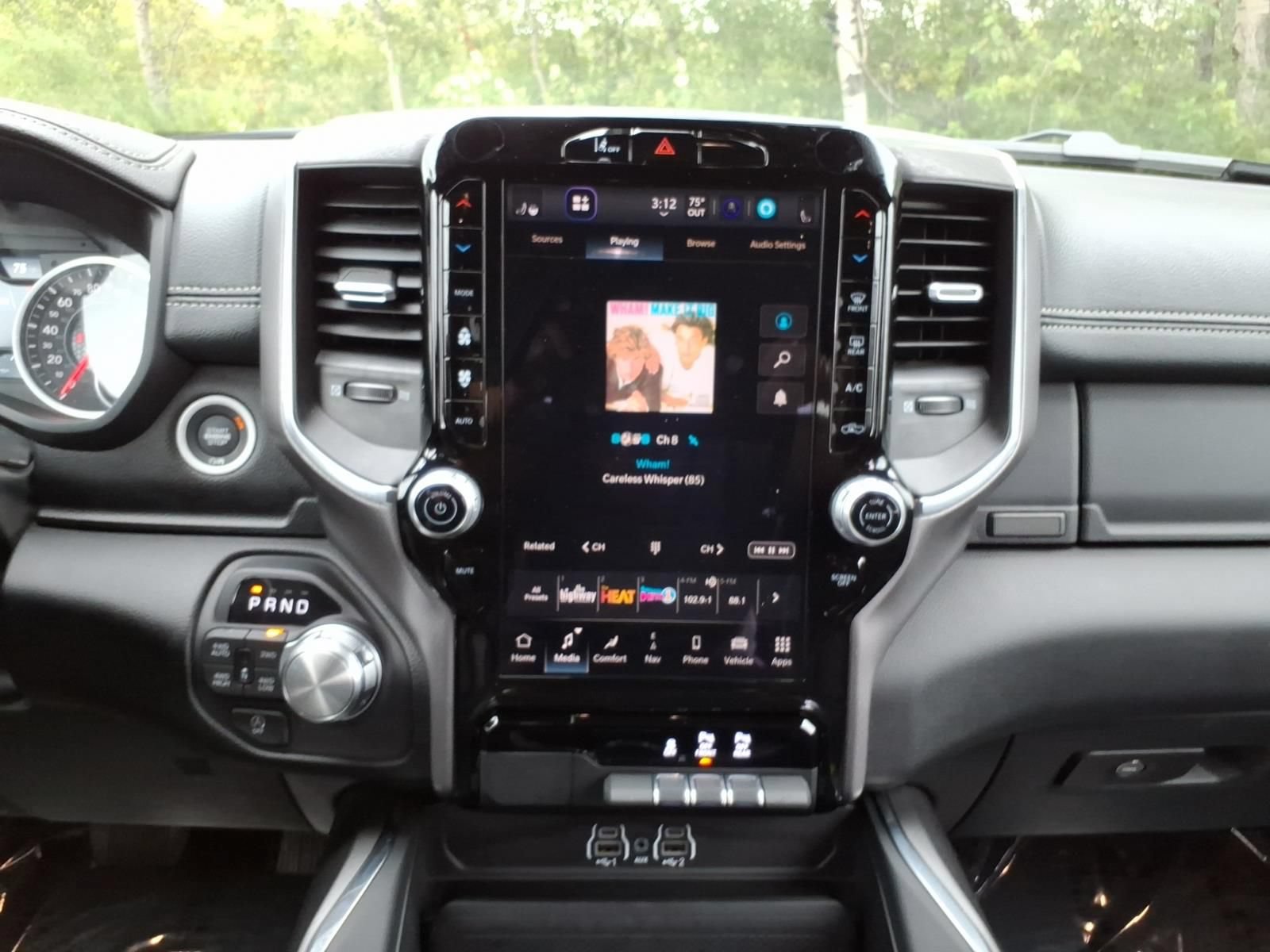 Used 2026 RAM 1500 Laramie AWD/4WD image 24