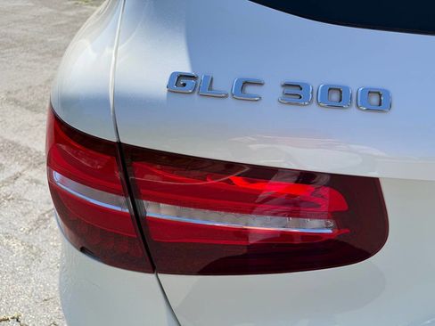 Used 2018 Mercedes-Benz GLC 300 4MATIC image 59