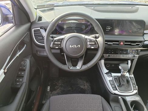 New 2026 Kia Seltos S image 10