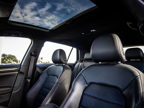 Used 2015 Volkswagen GTI Autobahn image 2