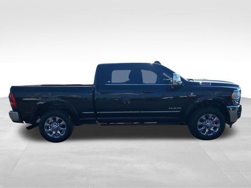 Used 2024 RAM 3500 Limited AWD/4WD image 6