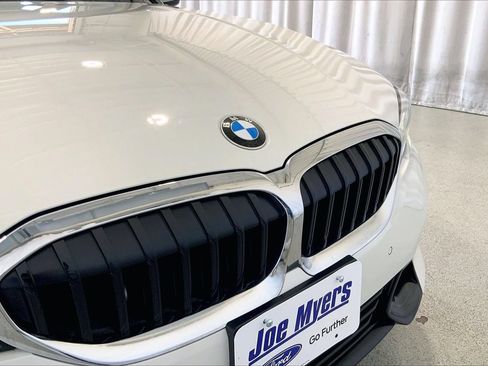 Used 2022 BMW 330i Sedan w/ Convenience Package RWD image 29