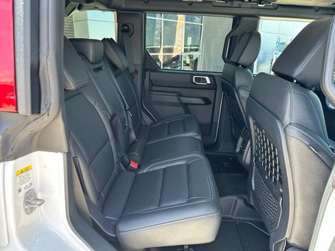 New 2026 Ford Bronco Badlands AWD/4WD image 30
