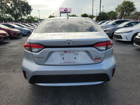 Used 2022 Toyota Corolla LE FWD image 10