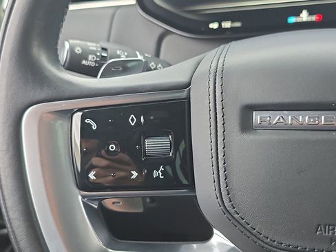 Certified 2023 Land Rover Range Rover SE AWD/4WD image 19