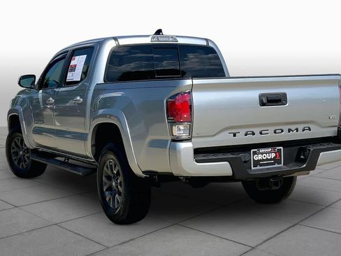 Used 2022 Toyota Tacoma SR5 w/ Technology Package RWD image 12