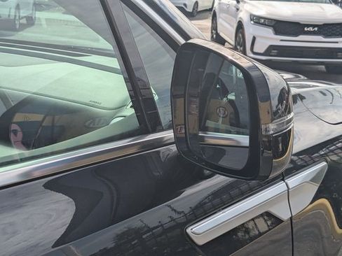 New 2026 Kia Sorento LX FWD image 11