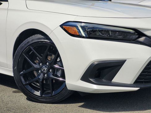 Used 2023 Honda Civic Sport image 11