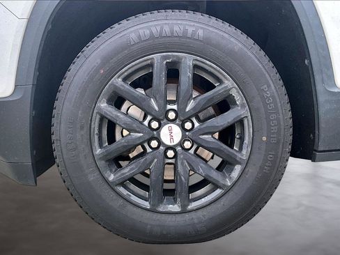 Used 2018 GMC Acadia SLT image 10