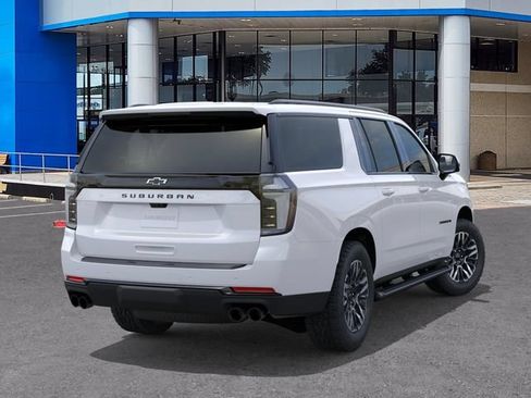 New 2026 Chevrolet Suburban Z71 w/ Comfort Package AWD/4WD image 4