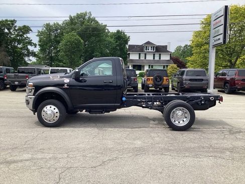 New 2026 RAM 5500 Tradesman w/ Chrome Appearance Group AWD/4WD image 4
