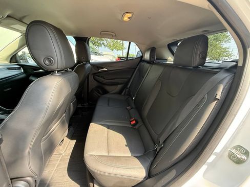 Used 2024 Buick Encore GX Sport Touring w/ Advanced Technology Package FWD image 33