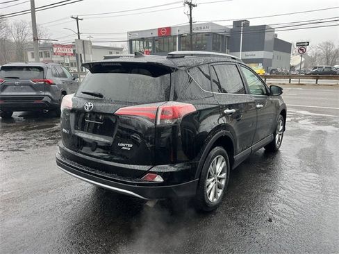Used 2017 Toyota RAV4 Limited image 8