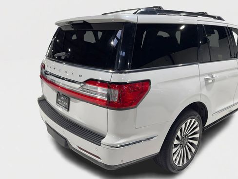 Used 2020 Lincoln Navigator Reserve w/ Equipment Group 208A Reserve image 12