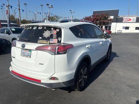Used 2016 Toyota RAV4 XLE FWD image 4