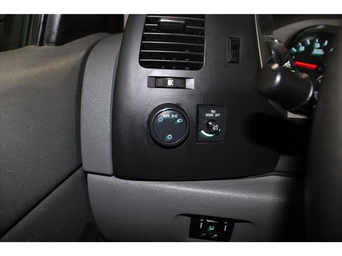 Used 2013 Chevrolet Silverado 2500 W/T image 18